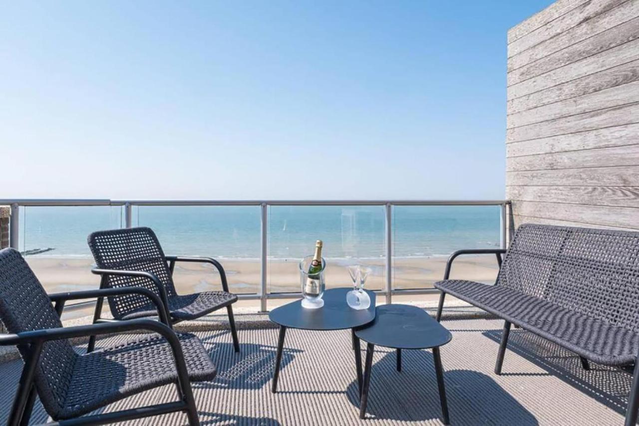Fraval - Beachfront Apartment With Sea Views In Middelkerke Exterior photo