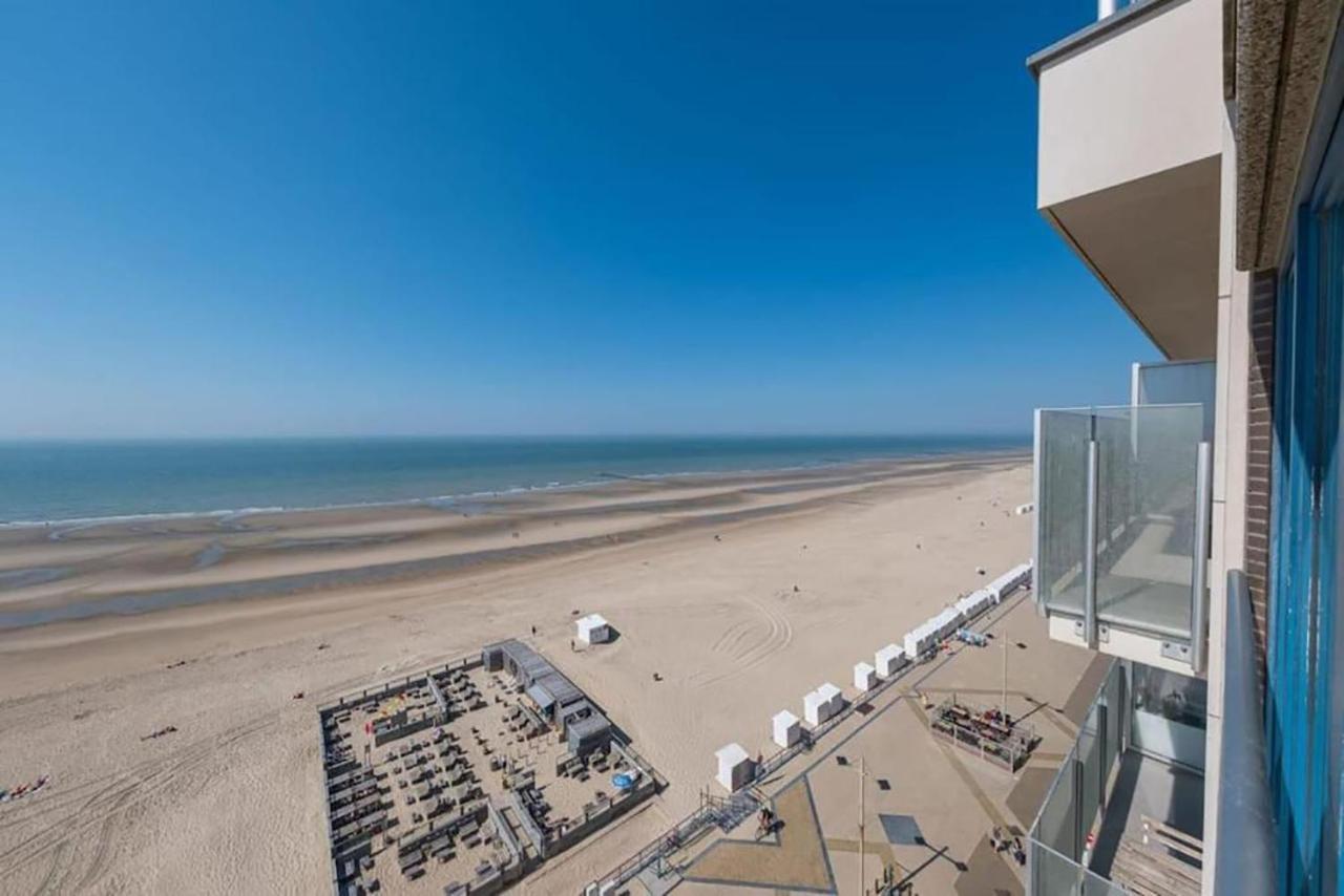 Fraval - Beachfront Apartment With Sea Views In Middelkerke Exterior photo